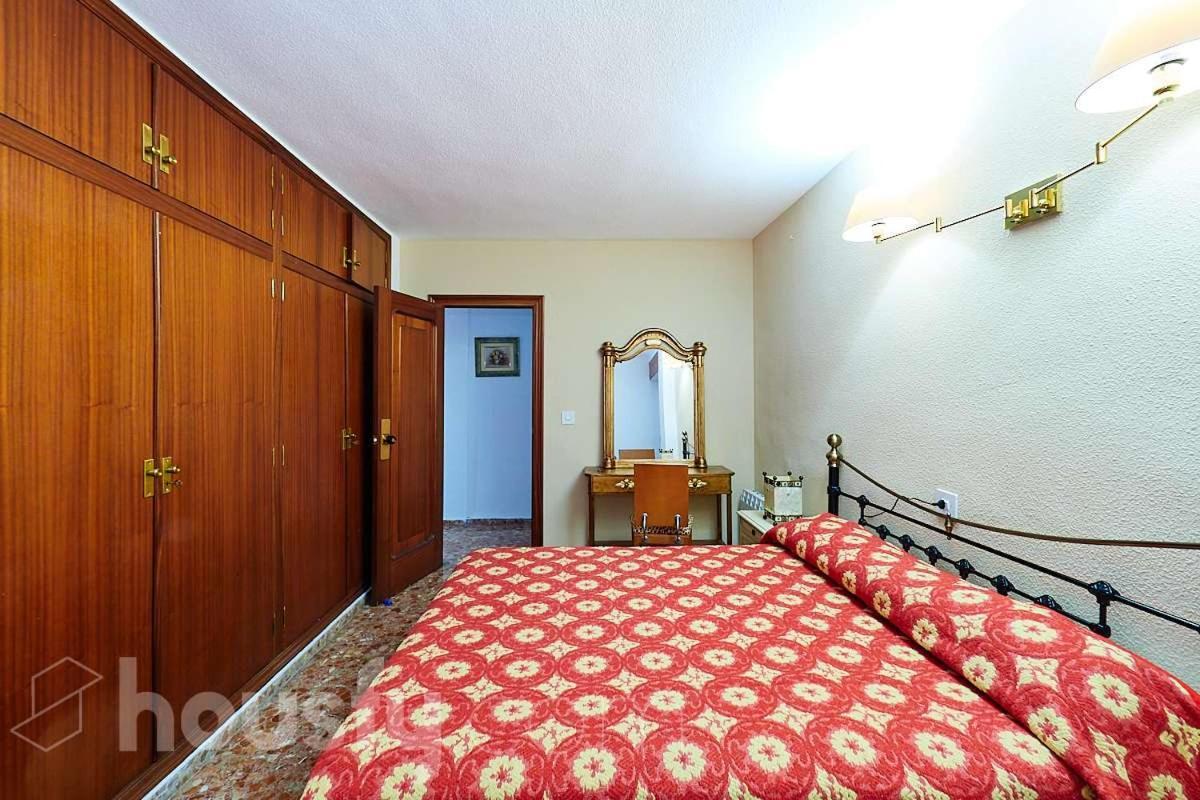 Classic Bedroom In The Center Of อาลิกันเต ภายนอก รูปภาพ